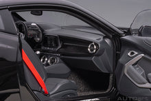 Indlæs billede til gallerivisning 2017 Chevrolet Camaro ZL1, black 1:18