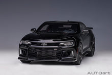 Indlæs billede til gallerivisning 2017 Chevrolet Camaro ZL1, black 1:18