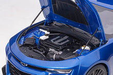 Indlæs billede til gallerivisning 2017 Chevrolet Camaro ZL1, blue 1:18