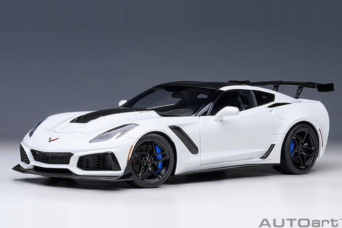 CHEVROLET CORVETTE C7 ZR1 2017 ARCTIC WHITE 1:18