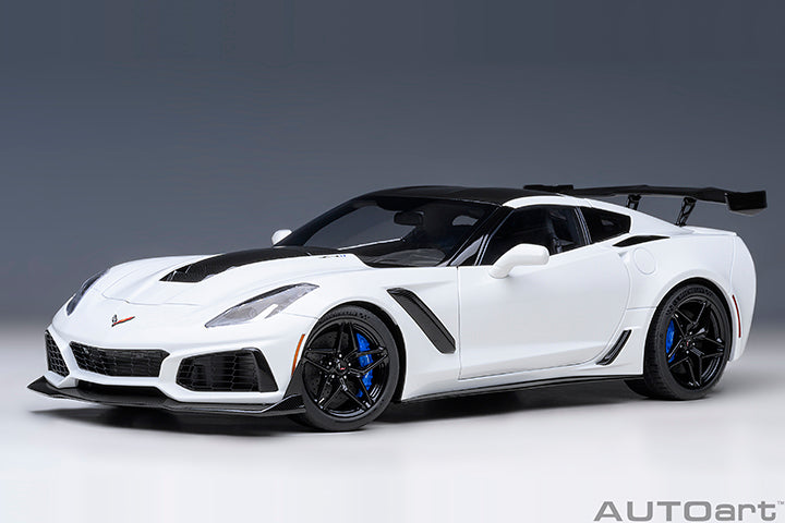 CHEVROLET CORVETTE C7 ZR1 2017 ARCTIC WHITE 1:18