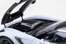 Indlæs billede til gallerivisning 1/18 Chevrolet Corvette C7 ZR1, ceramic matrix grey metallic 1:18