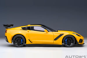 CHEVROLET CORVETTE C7 ZR1 2017 RACING YELLOW 1:18