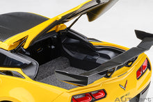 Indlæs billede til gallerivisning CHEVROLET CORVETTE C7 ZR1 2017 RACING YELLOW 1:18