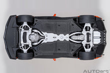 Indlæs billede til gallerivisning 1/18 Chevrolet Corvette C7 ZR1, sebring orange tintcoat 1:18