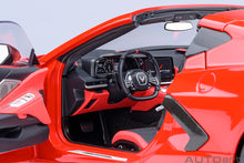 Indlæs billede til gallerivisning 1/18 Chevrolet Corvette C8 Stingray Z51, torch red 1:18