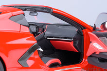 Indlæs billede til gallerivisning 1/18 Chevrolet Corvette C8 Stingray Z51, torch red 1:18