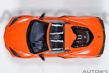 Indlæs billede til gallerivisning CHEVROLET CORVETTE C8 Z51 STINGRAY SPIDER 2020 SEBRING ORANGE 1:18
