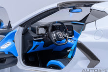 Indlæs billede til gallerivisning CHEVROLET CORVETTE C8 Z51 STINGRAY SPIDER 2020 CERAMIC MATRIX GREY MET 1:18