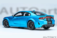 Indlæs billede til gallerivisning DODGE CHARGER HELLCAT REDEYE JAILBREAK COUPE 2023 B5 BLUE 1:18