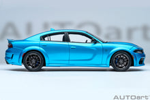 Indlæs billede til gallerivisning DODGE CHARGER HELLCAT REDEYE JAILBREAK COUPE 2023 B5 BLUE 1:18