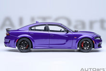 Indlæs billede til gallerivisning DODGE CHARGER SCAT PACK WIDEBODY COUPE 2023 PURPLE 1:18
