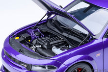 Indlæs billede til gallerivisning DODGE CHARGER SCAT PACK WIDEBODY COUPE 2023 PURPLE 1:18