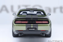 Indlæs billede til gallerivisning DODGE CHALLENGER SRT JAILBREAK COUPE 2022 GREEN 1:18