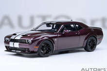 Indlæs billede til gallerivisning DODGE CHALLENGER SRT JAILBREAK COUPE 2022 PURPLE 1:18