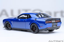 Indlæs billede til gallerivisning DODGE CHALLENGER SRT JAILBREAK COUPE 2022 BLUE 1:18