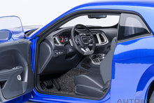 Indlæs billede til gallerivisning DODGE CHALLENGER SRT JAILBREAK COUPE 2022 BLUE 1:18