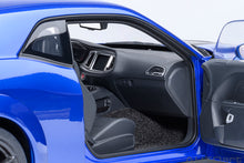 Indlæs billede til gallerivisning DODGE CHALLENGER SRT JAILBREAK COUPE 2022 BLUE 1:18