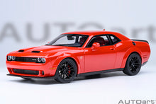 Indlæs billede til gallerivisning DODGE CHALLENGER SRT JAILBREAK COUPE 2022 RED 1:18