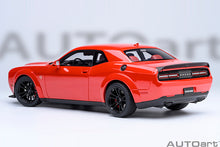 Indlæs billede til gallerivisning DODGE CHALLENGER SRT JAILBREAK COUPE 2022 RED 1:18