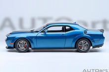 Indlæs billede til gallerivisning DODGE CHALLENGER SRT SUPER STOCK COUPE 2023 BLUE 1:18