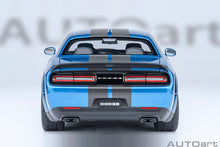 Indlæs billede til gallerivisning DODGE CHALLENGER SRT SUPER STOCK COUPE 2023 BLUE 1:18
