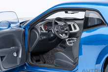 Indlæs billede til gallerivisning DODGE CHALLENGER SRT SUPER STOCK COUPE 2023 BLUE 1:18