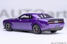 Indlæs billede til gallerivisning DODGE CHALLENGER SRT SUPER STOCK COUPE 2023 PURPLE 1:18