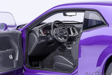 Indlæs billede til gallerivisning DODGE CHALLENGER SRT SUPER STOCK COUPE 2023 PURPLE 1:18