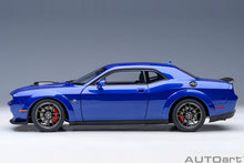 Indlæs billede til gallerivisning DODGE CHALLENGER R/T SCAT PACK WIDEBODY 2022 INDINGO BLUE 1:18