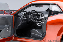 Indlæs billede til gallerivisning DODGE CHALLENGER R/T SCAT PACK WIDEBODY 2022 SINAMON STICK COPPER 1:18