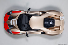 Indlæs billede til gallerivisning 1/18 2022 Ford GT Holman Moody Heritage Edition, gold/red 1:18
