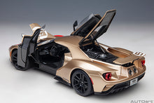 Indlæs billede til gallerivisning 1/18 2022 Ford GT Holman Moody Heritage Edition, gold/red 1:18