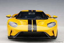 Indlæs billede til gallerivisning 2017 Ford GT, triple yellow/ black stripes 1:18