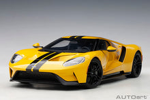 Indlæs billede til gallerivisning 2017 Ford GT, triple yellow/ black stripes 1:18