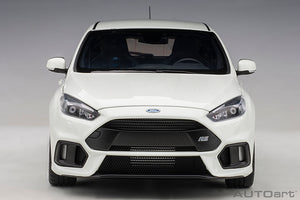 2016 Ford Focus RS, frozen white 1:18