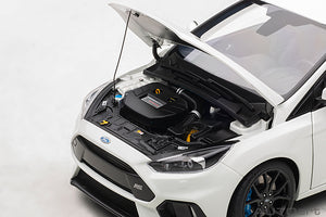 2016 Ford Focus RS, frozen white 1:18