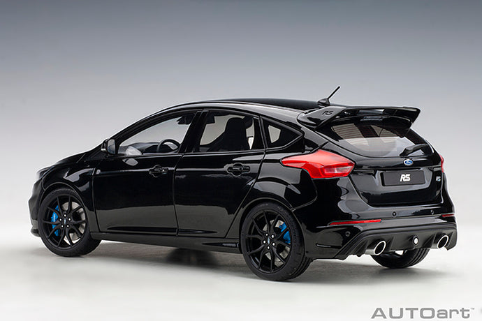 2016 Ford Focus RS, shadow black 1:18