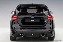 Indlæs billede til gallerivisning 2016 Ford Focus RS, shadow black 1:18