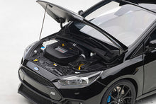 Indlæs billede til gallerivisning 2016 Ford Focus RS, shadow black 1:18