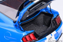 Indlæs billede til gallerivisning FORD USA MUSTANG SHELBY GT500 COUPE 2023 GRIBBER BLUE 1:18