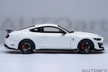 Indlæs billede til gallerivisning FORD USA MUSTANG SHELBY GT500 COUPE 2023 OXFORD WHITE 1:18