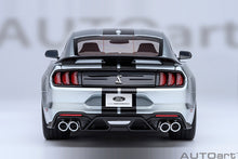 Indlæs billede til gallerivisning FORD USA MUSTANG SHELBY GT500 COUPE 2023 ICONIC SILVER 1:18