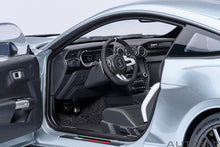 Indlæs billede til gallerivisning FORD USA MUSTANG SHELBY GT500 COUPE 2023 ICONIC SILVER 1:18