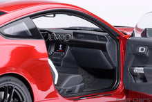 Indlæs billede til gallerivisning FORD USA MUSTANG SHELBY GT500 COUPE 2023 RAPID RED 1:18
