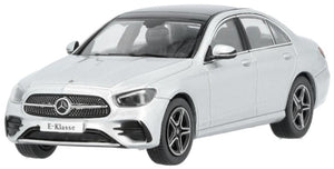Mercedes Benz E-KLASSE AMG-LINE W213 MOPF 2020 sølv 1:43 fra MERCEDES BENZ DEALERMODEL