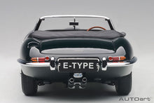 Indlæs billede til gallerivisning 1/18 Jaguar E-Type Roadster series 1 3.8, green 1:18