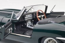 Indlæs billede til gallerivisning 1/18 Jaguar E-Type Roadster series 1 3.8, green 1:18