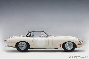 1/18 Jaguar E-Type Lightweight, white 1:18