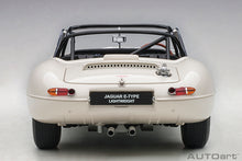 Indlæs billede til gallerivisning 1/18 Jaguar E-Type Lightweight, white 1:18